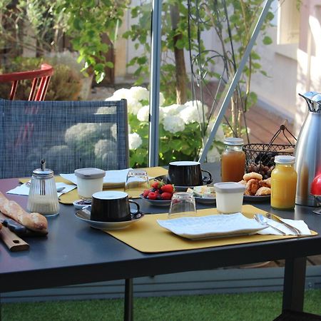 Suite En Terrasse A 干邑 外观 照片